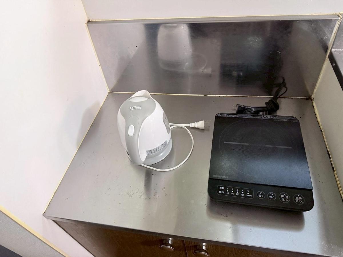 Two rooms with three beds apt close to Dotonbori - 2