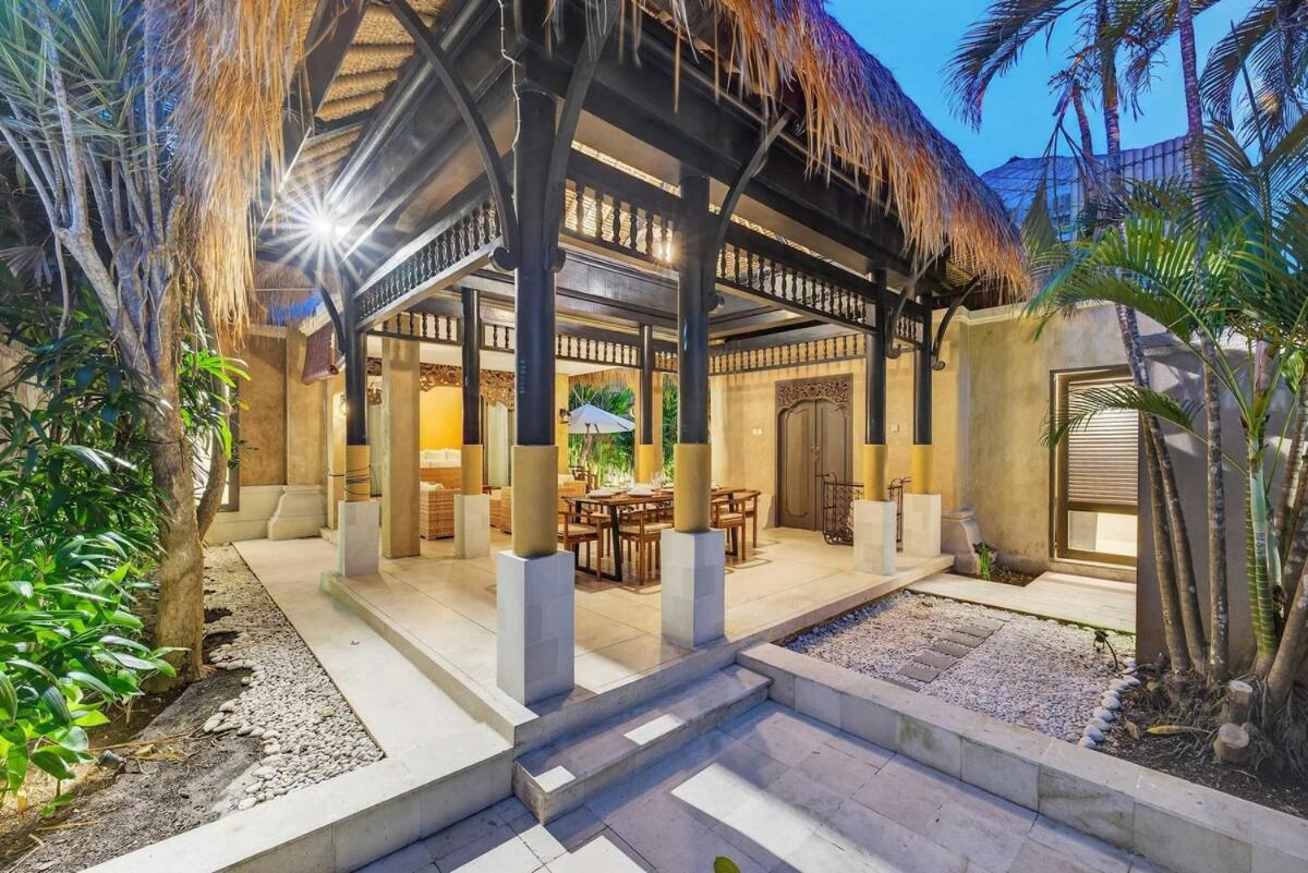 Tropical 3BR Villa Private Pool in Jimbaran - 5