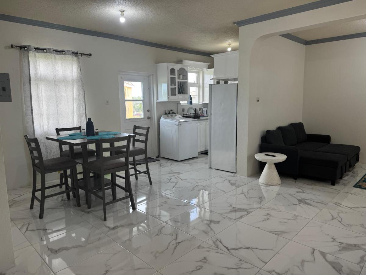 Crane Beach Newley Built Condo Steps From Beach