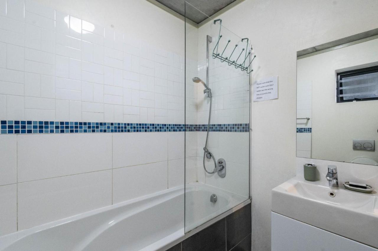 2 Bedroom Secure Pool Strong WiFi - 3