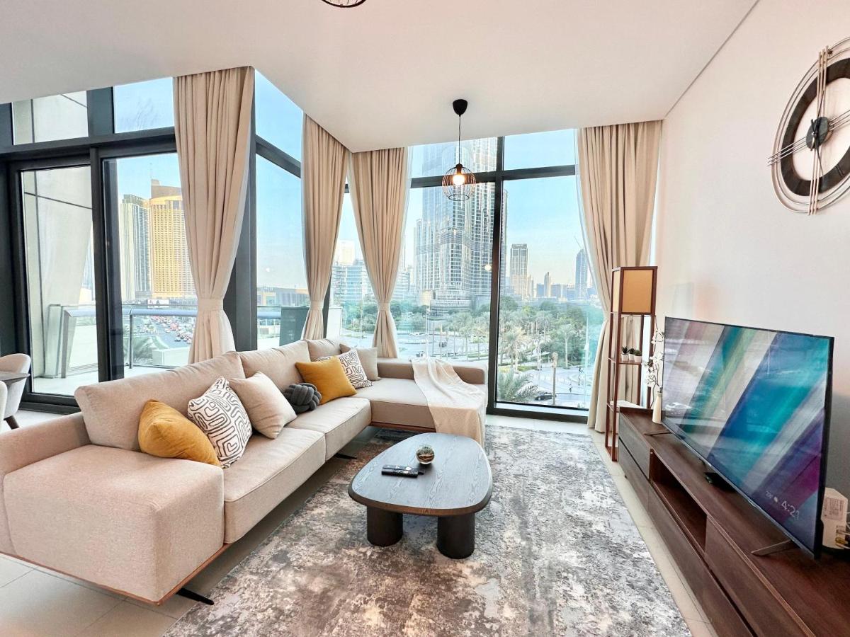 Luxury 2BR with Full Burj Khalifa View - 3