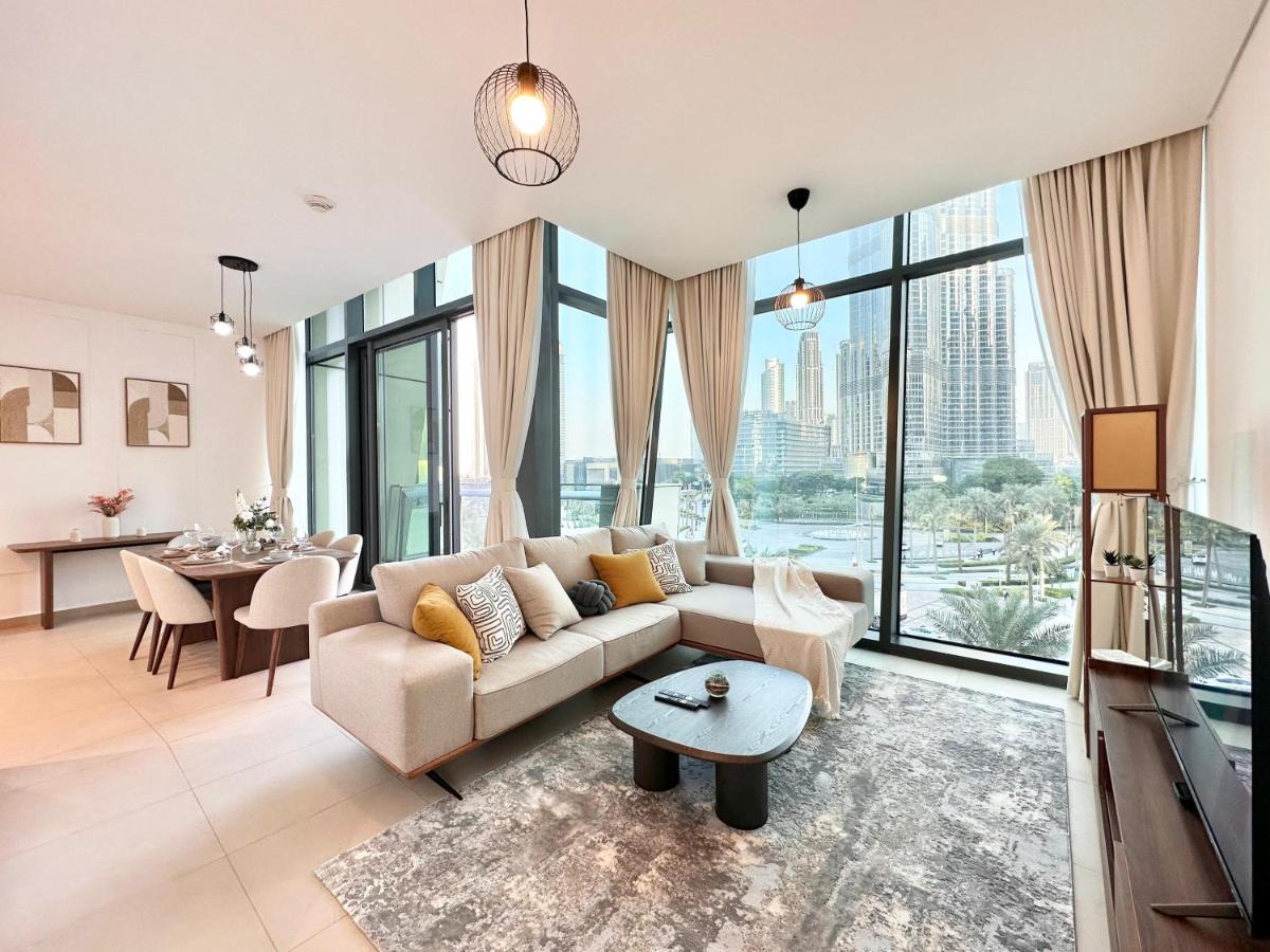 Luxury 2BR with Full Burj Khalifa View