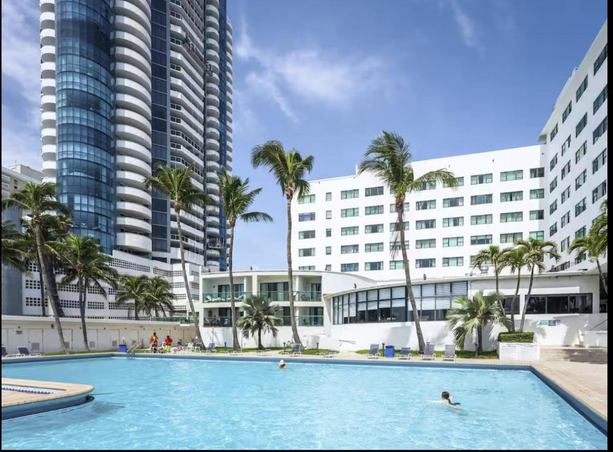 Miami Beach-Front with Amazing Pool