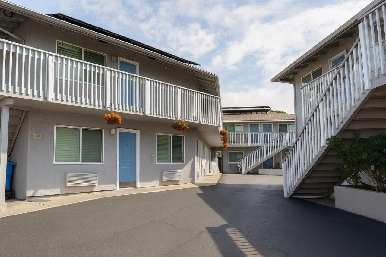 Pacific Inn Monterey — photo 9
