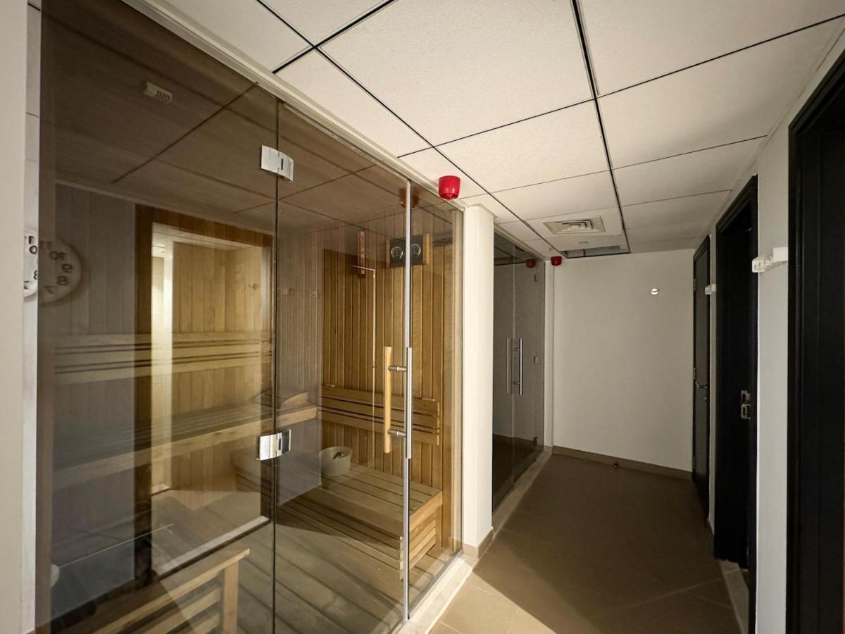 DIFC Sky Gardens Studio In front of DIFC Gate - 3