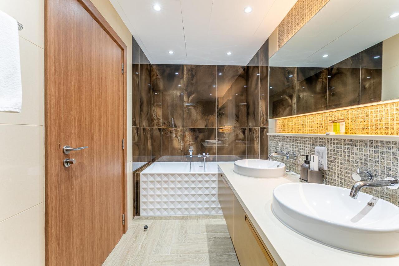 HAVN - Spacious 2-Bedroom in Downtown Dubai - 3