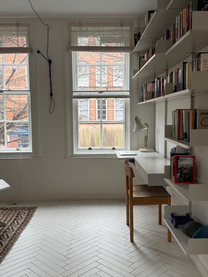 Luxurious designer flat in the heart of Shoreditch - 2