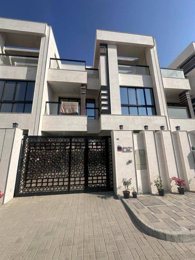 Zarina palace for family and group and couples