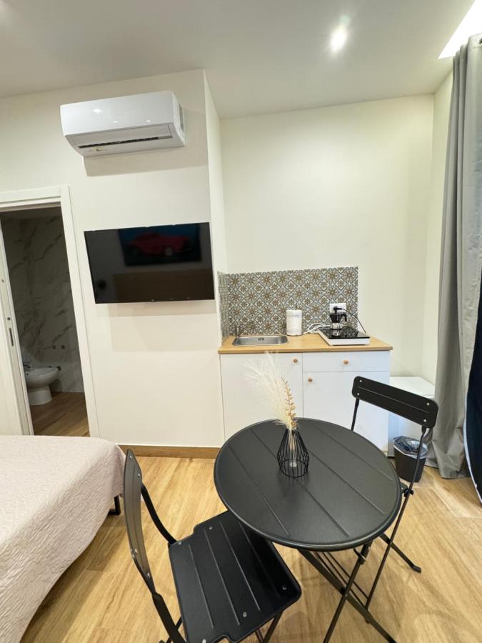 Neapolitan Suites - 2