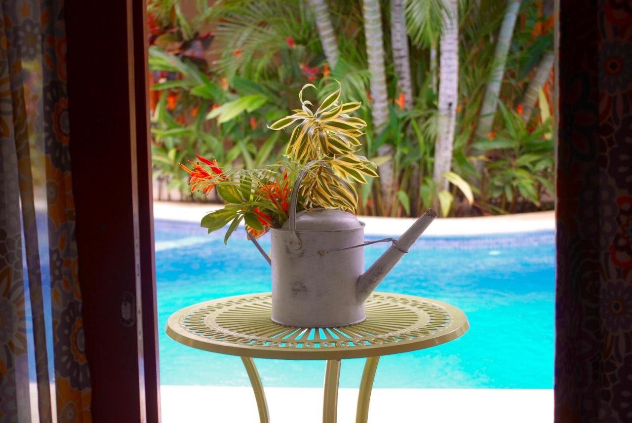 Ten North Tamarindo Beach Hotel photo