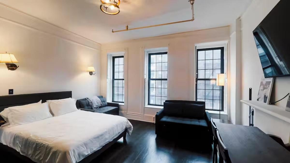 The Lexington Stay - 2