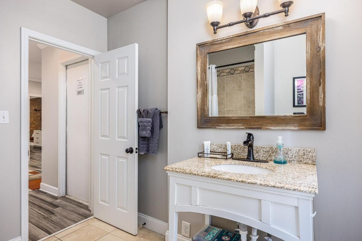 Music City Memories Downtown Nashville - Parking Included - 4