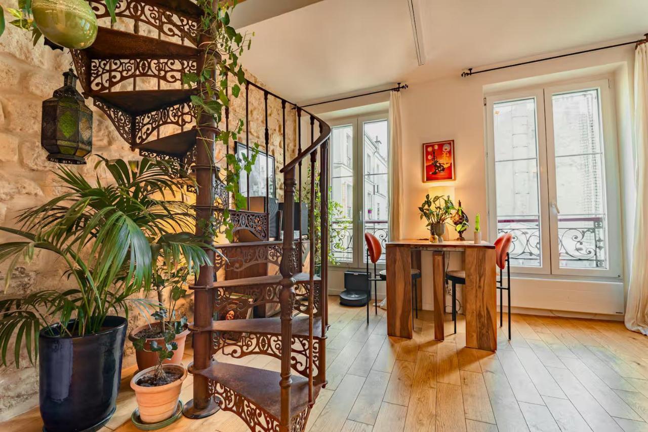Duplex d'exception et atypique à Montmartre