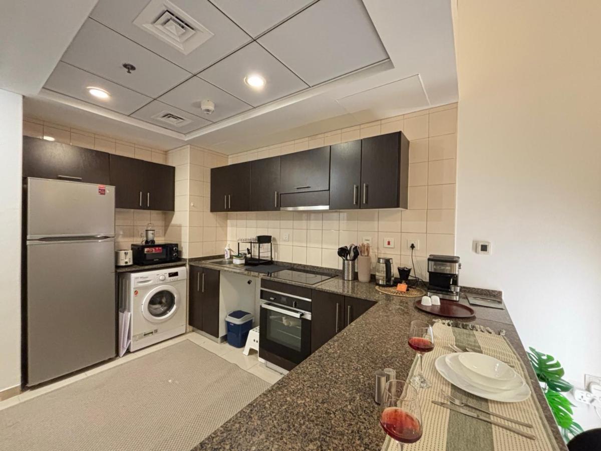 810 Elegant Marina View Apartment Near Tram, Dining & Nightlife, Bay Cental - 5