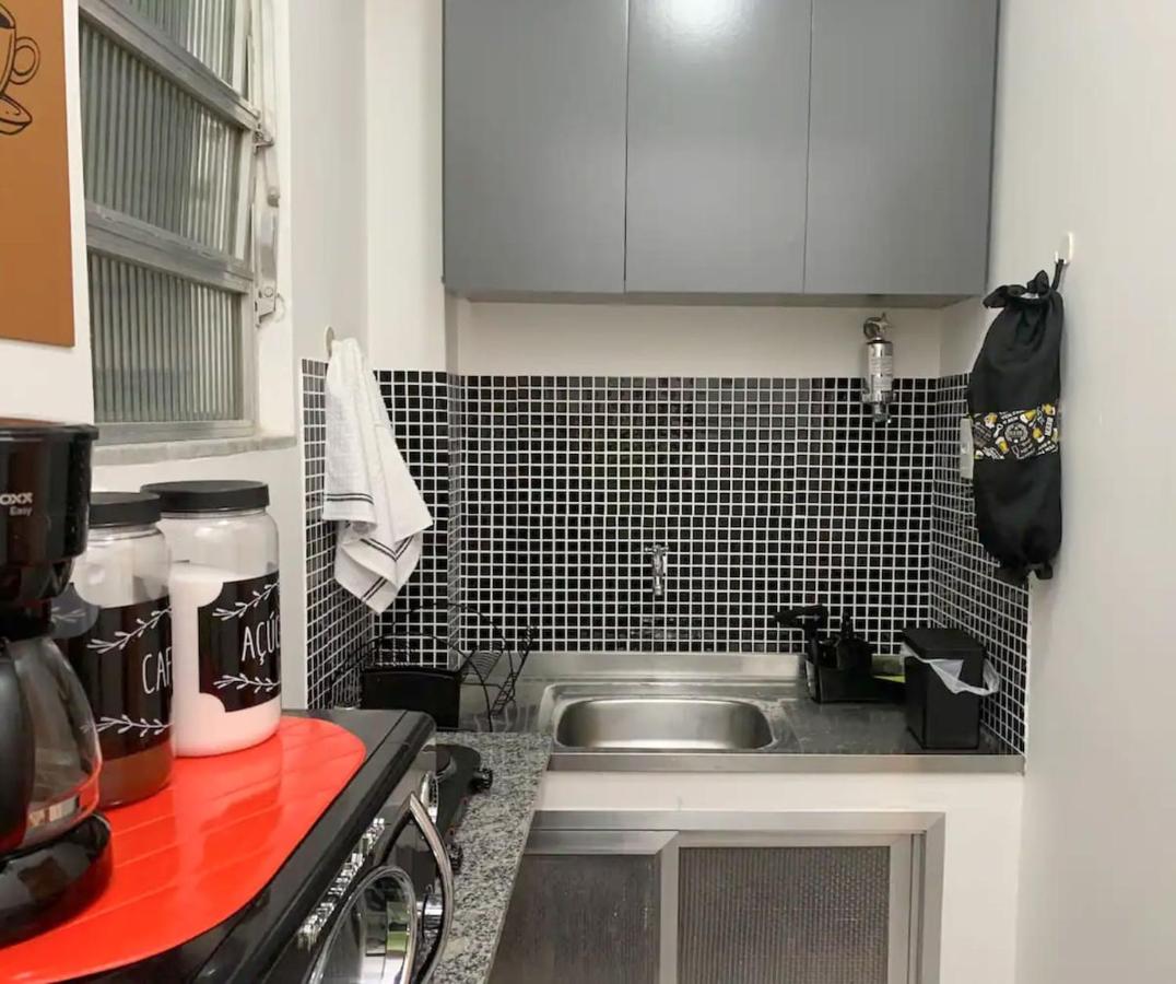 Copacabana, 5 min from the beach! Enjoy Rio! - 2