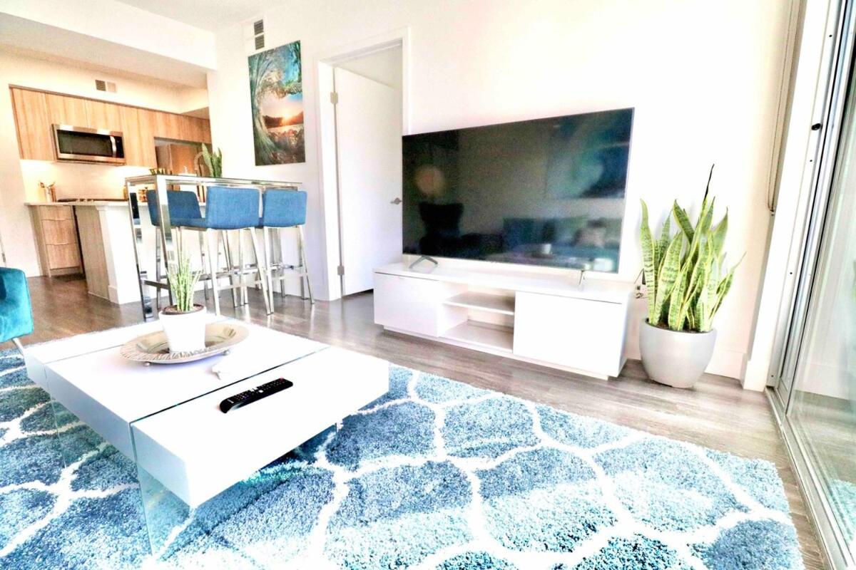 2 KING BEDS Walk PIER BEACH and 3rd St PROMENADE - 5