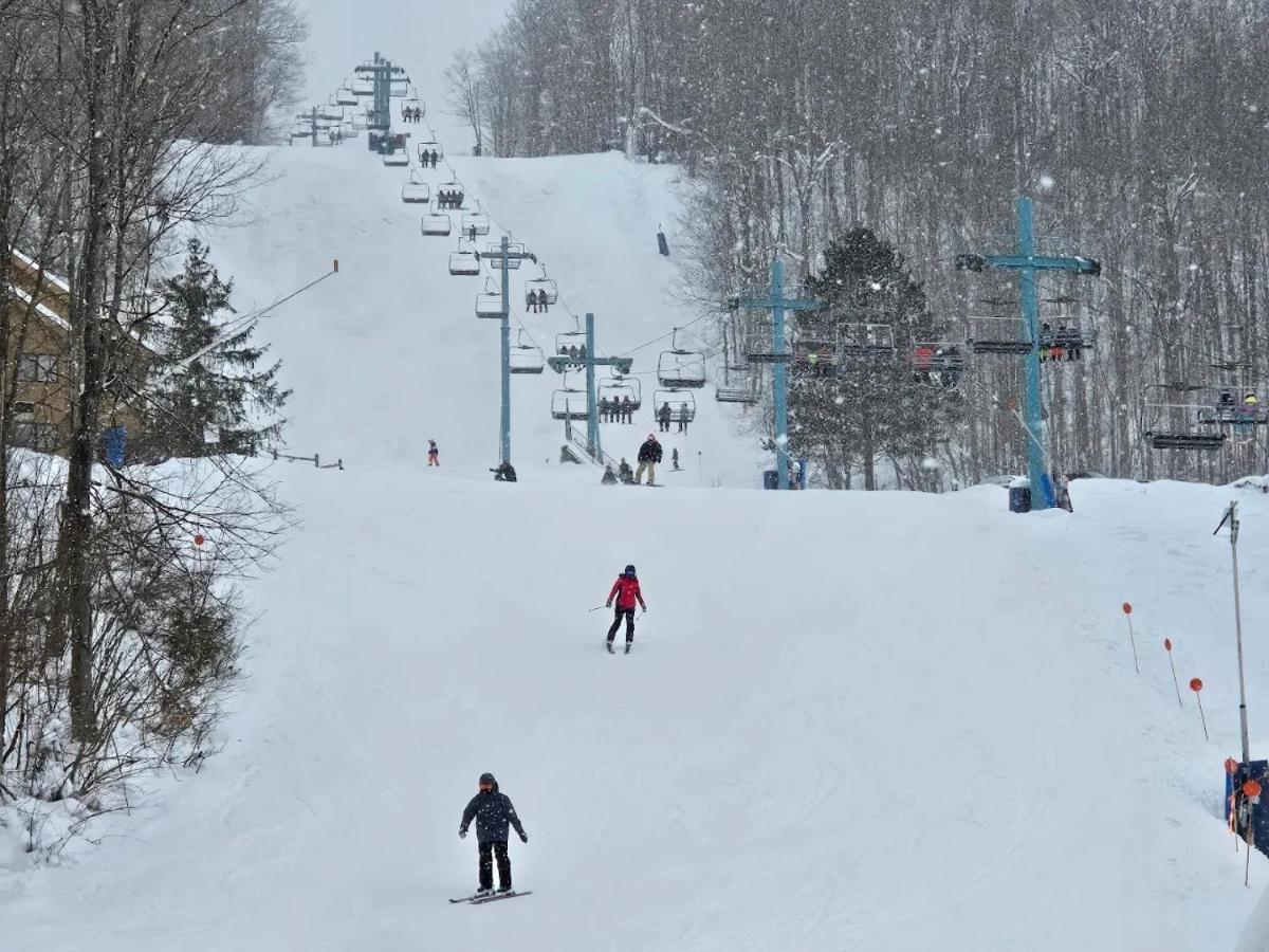 Timberline Lodge, Downtown Ellicottville - Near Ski Resort — photo 9