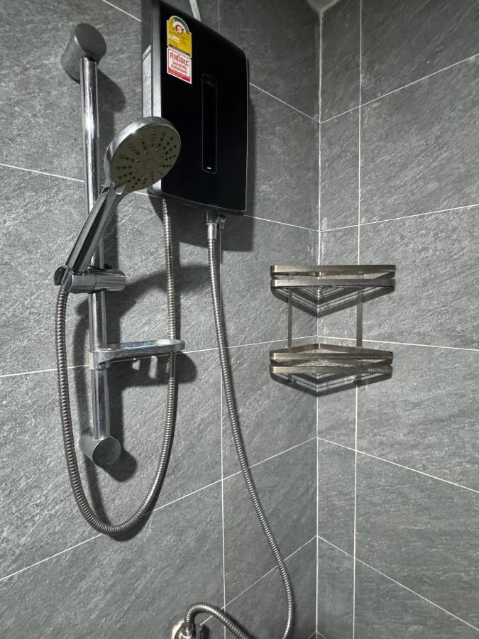 M2 Room For Rent - 3