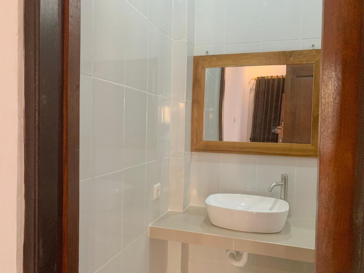 Ground Floor The Lima Guesthouse Canggu - 3