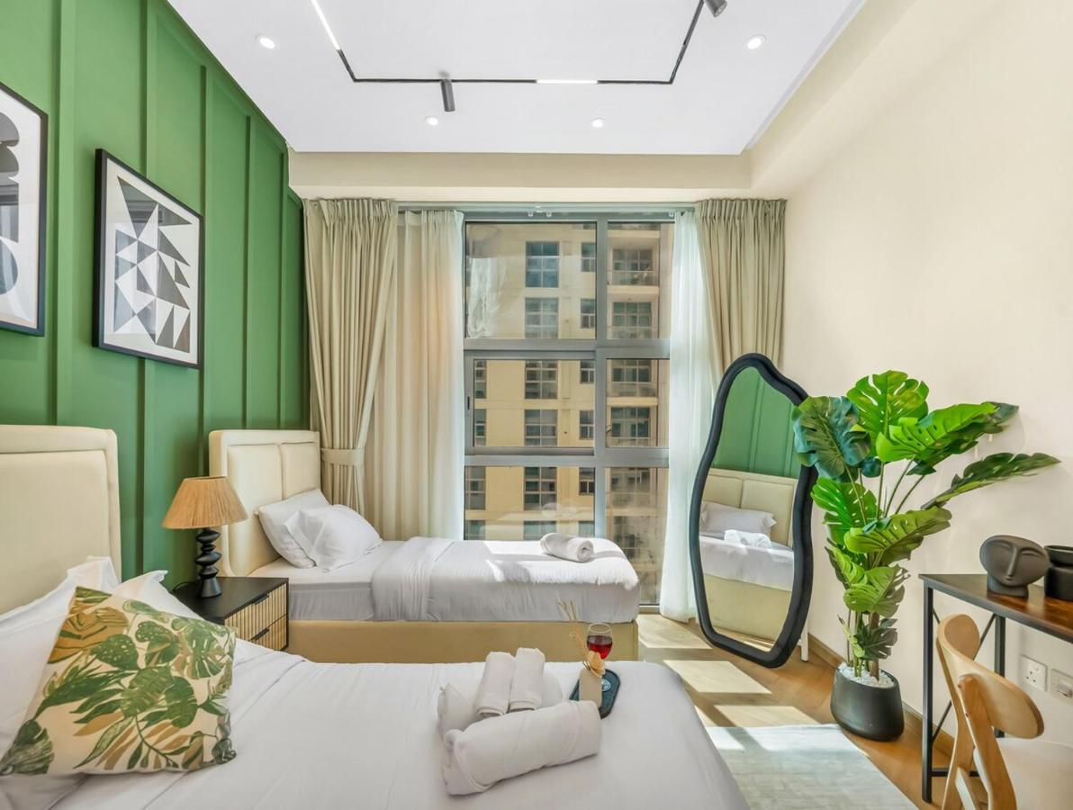 Lux Stay In Dubai Marina BCOM - 2