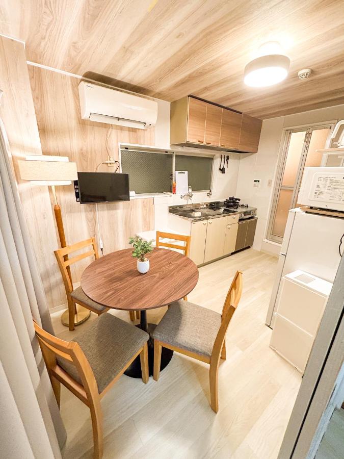 Shinjyuku area walk to Kabuki cho 15 min