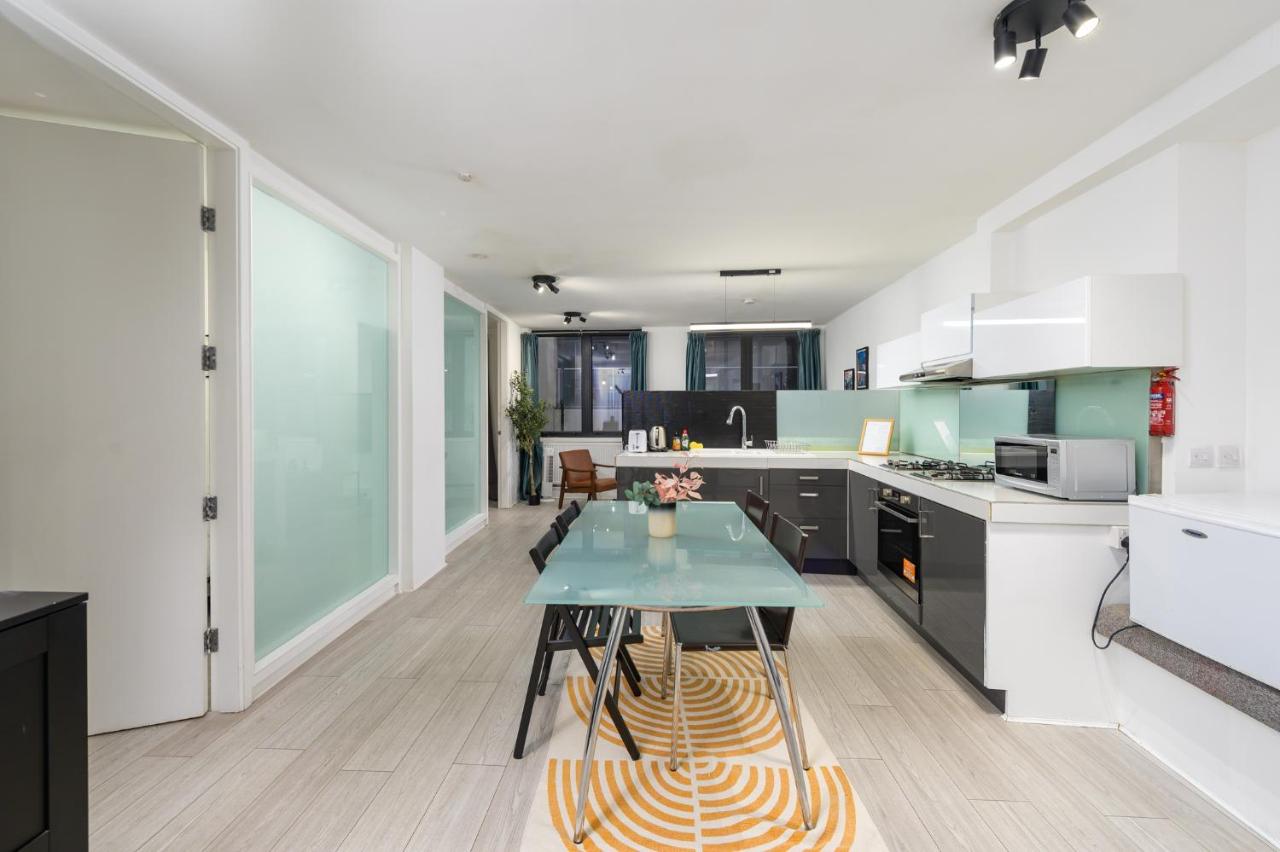 2 BDRM Contemporary Central London Apartment - 5