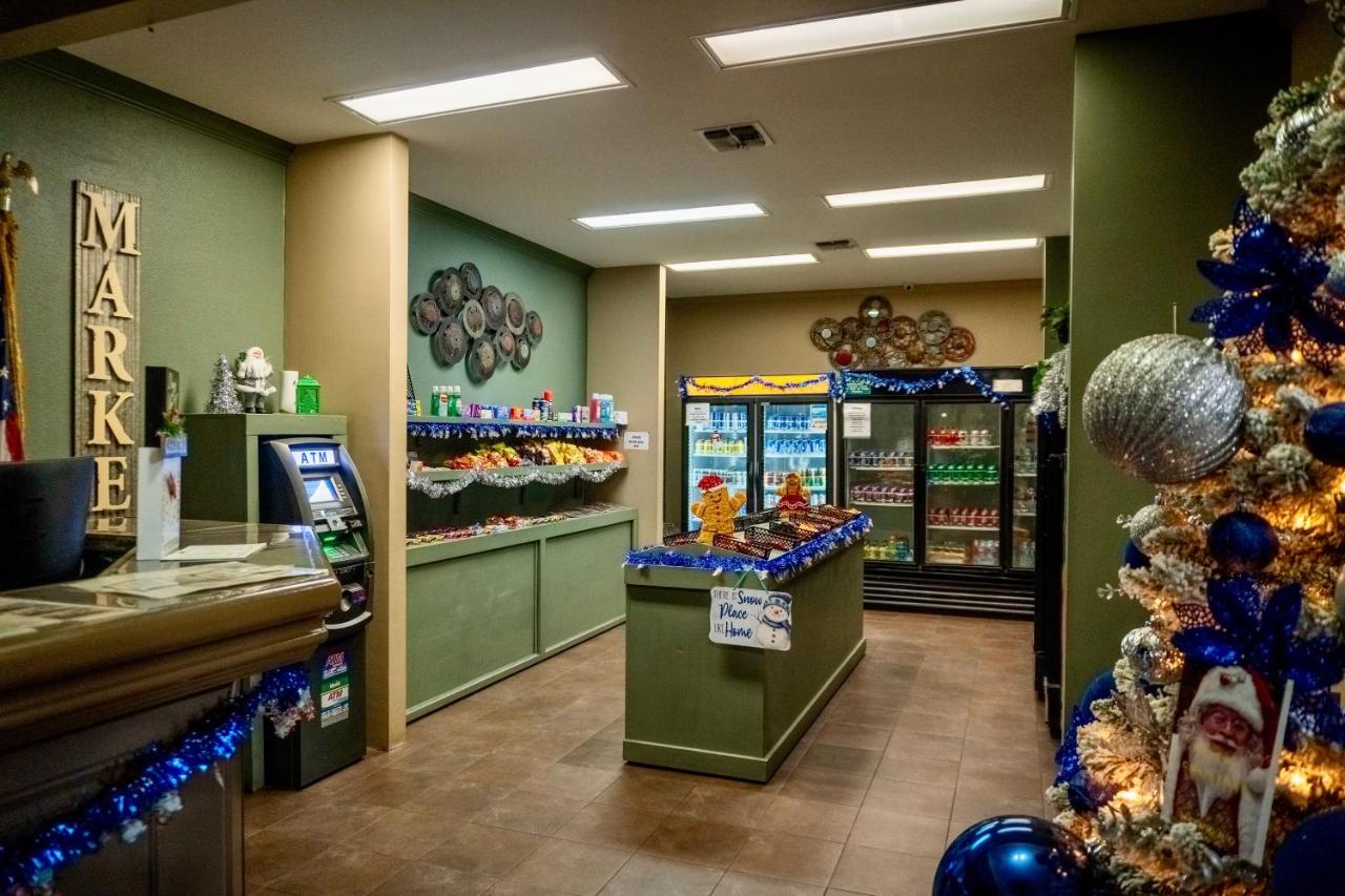 Family Garden Inn & Suites — photo 11