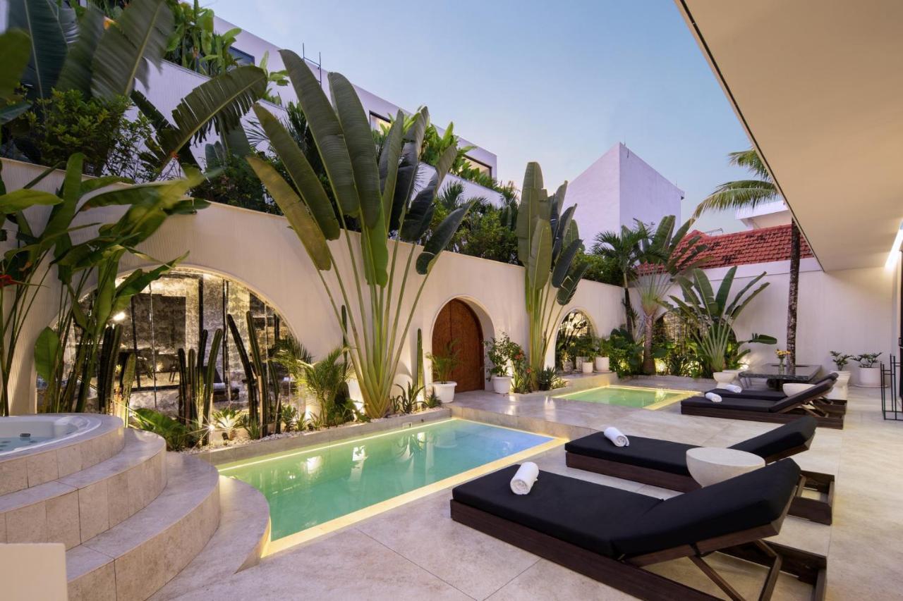 Alex Villas Grey and White - 4