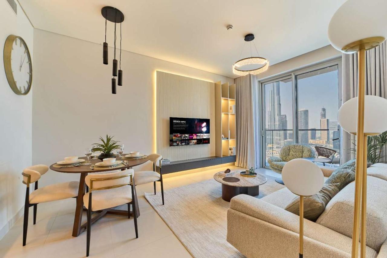 Iconic 2BR Vida Dubai Mall with Direct Mall Access - 2