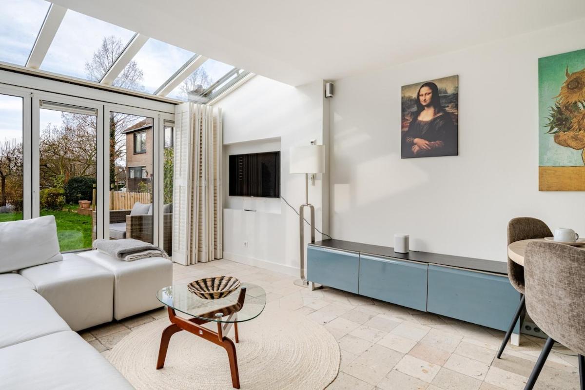 Charming Loft with Free Parking and 15 mins to AMS - 5