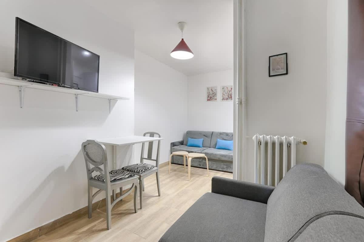 Studio au coeur du Marais - 2