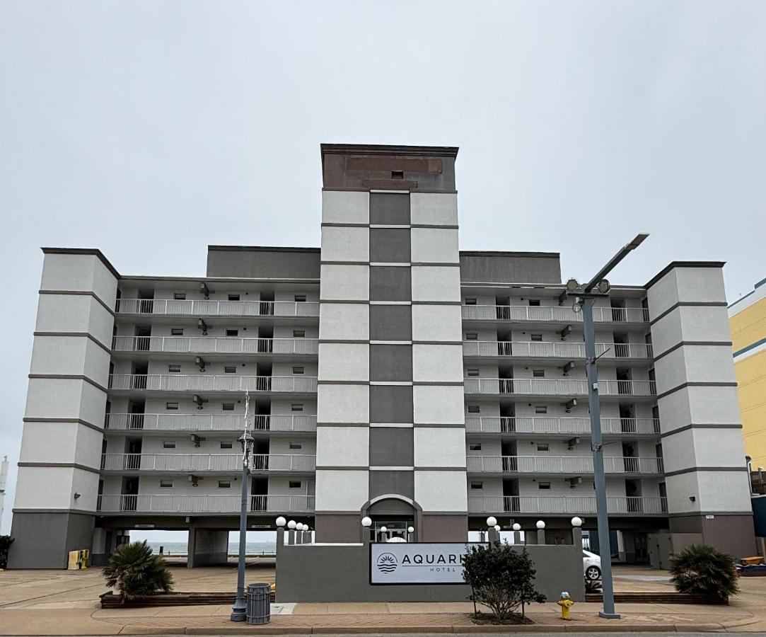Image: Aquarius Oceanfront Hotel