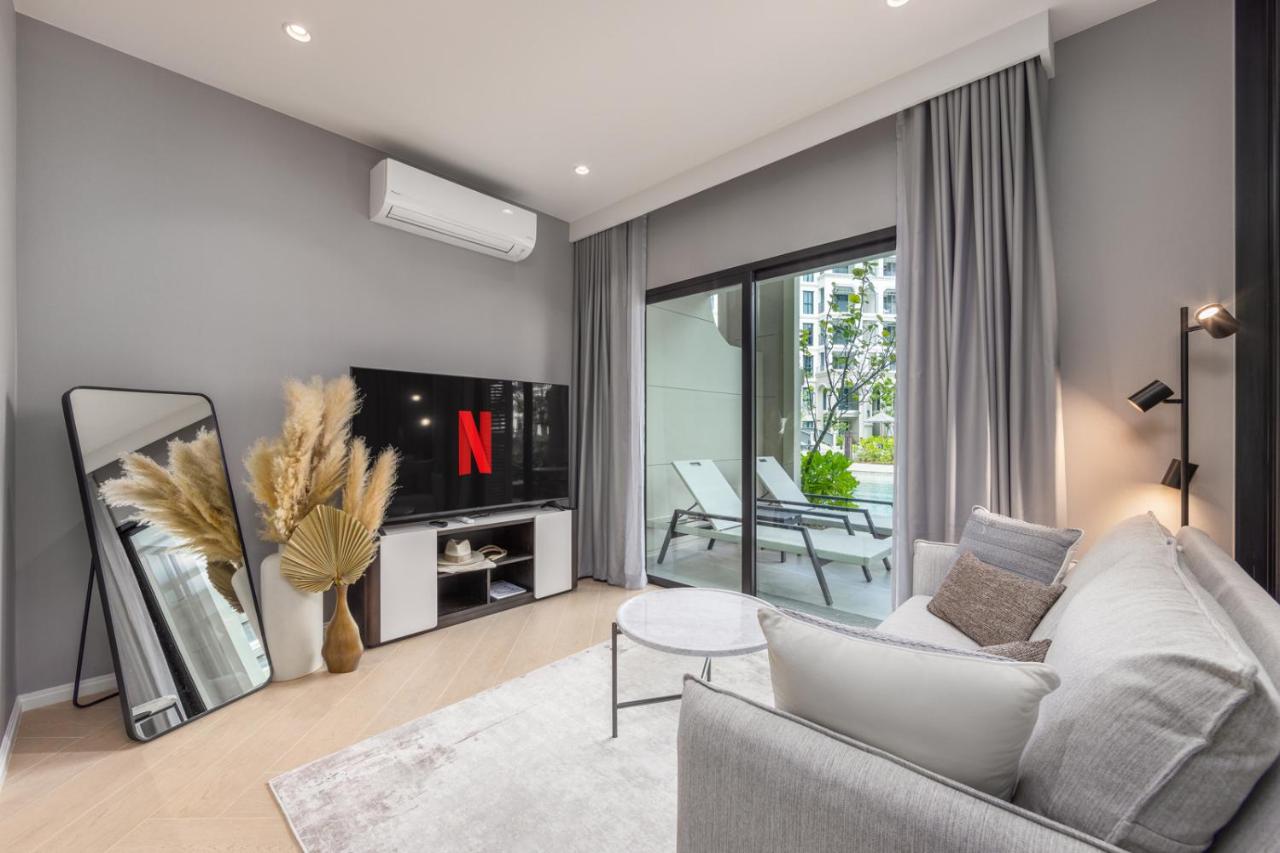 Porto 1BR Pool Access Suite at Title Legendary - 3