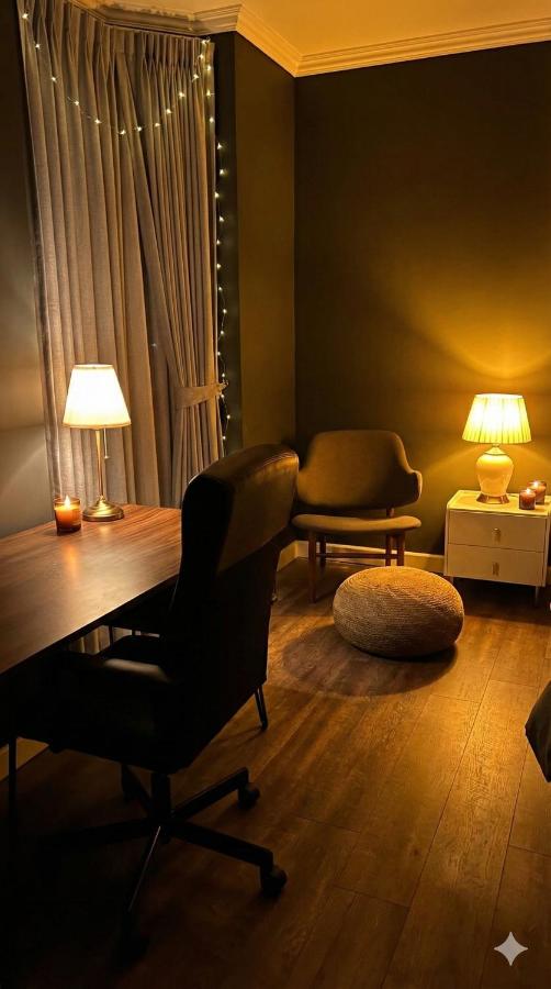 Omni Tower Sukhumvit Nana - Luxury Condominium - 3