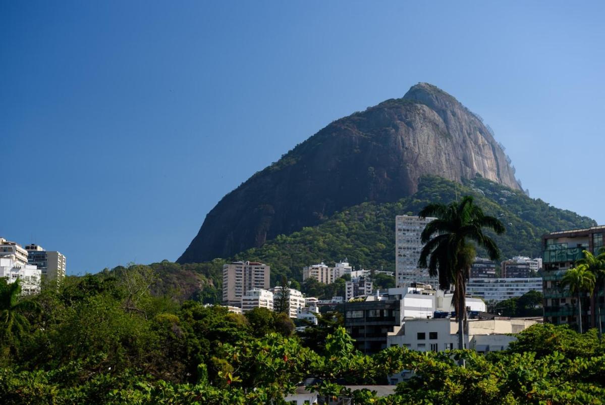 Spacious and charming in Leblon! Beach and subway - 2