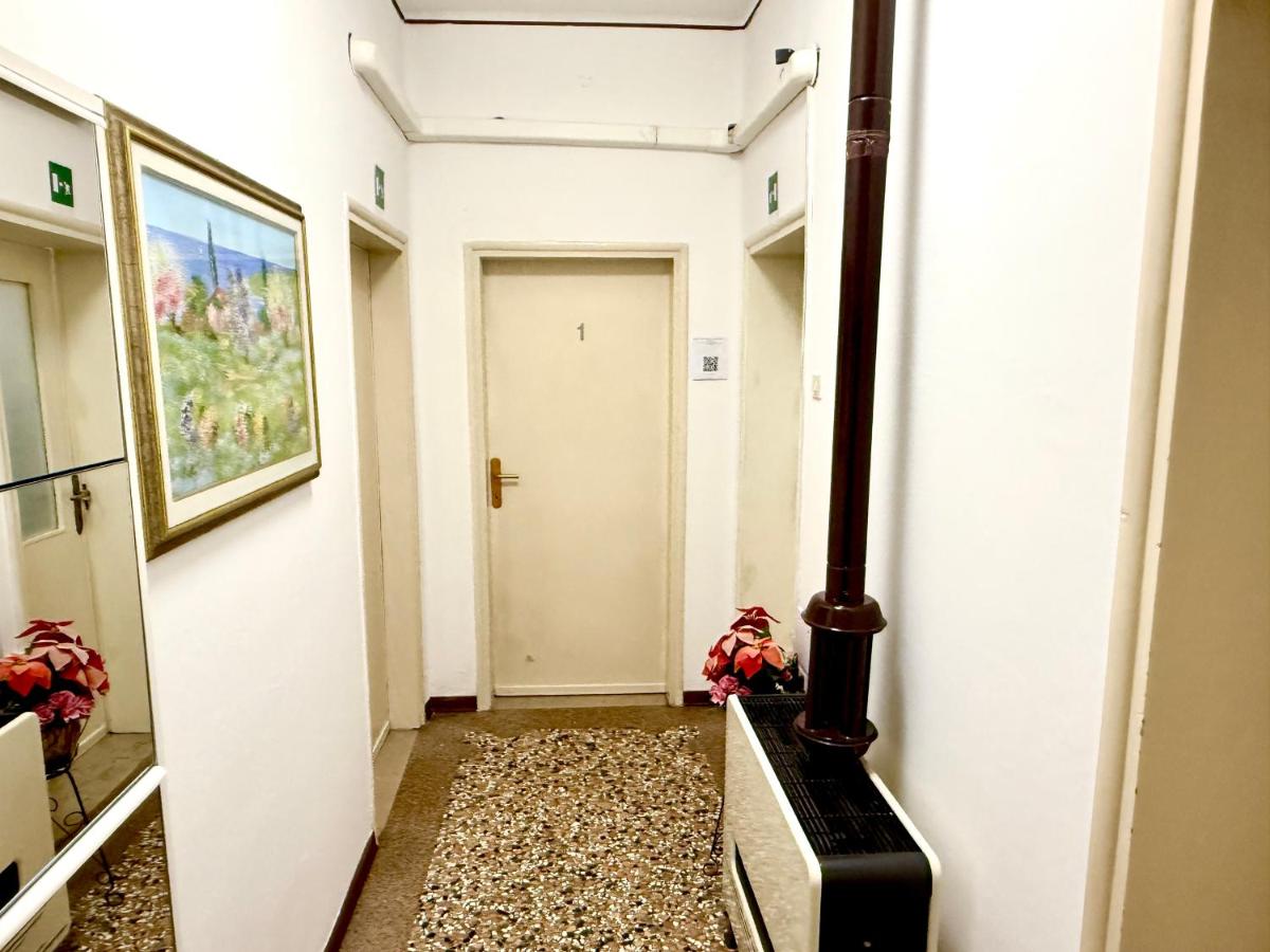 Venice Mestre Train Station Apartment - 5