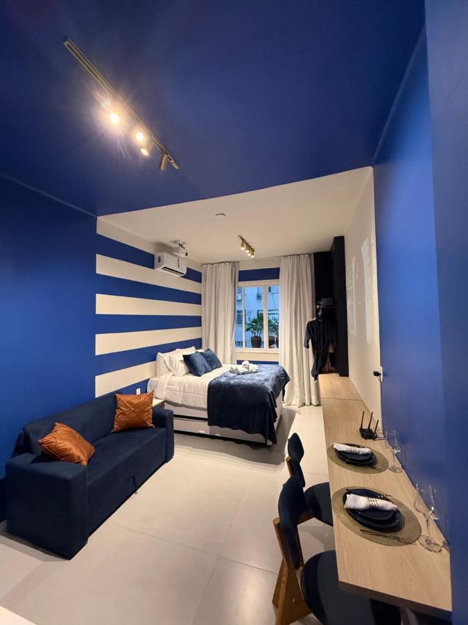 Copacabana Beachfront Cinema Design Apartment - 5