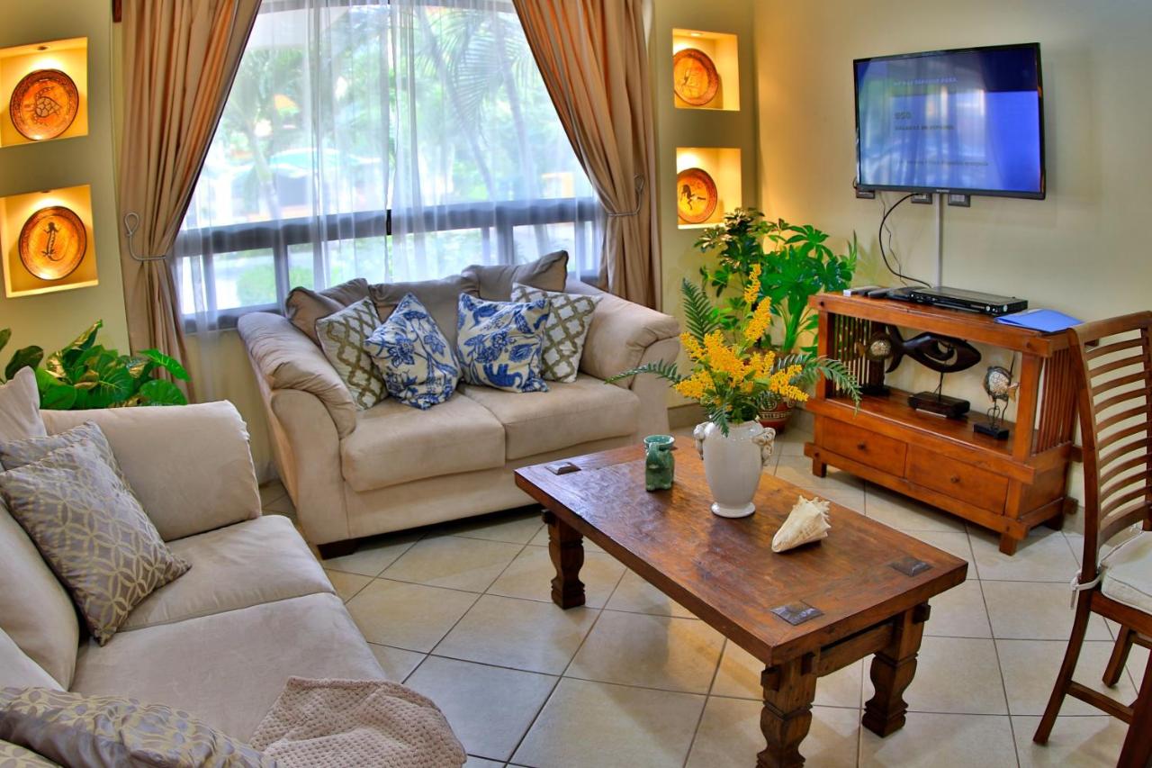 The Oaks Tamarindo Pool Front Condominiums fast wifi photo