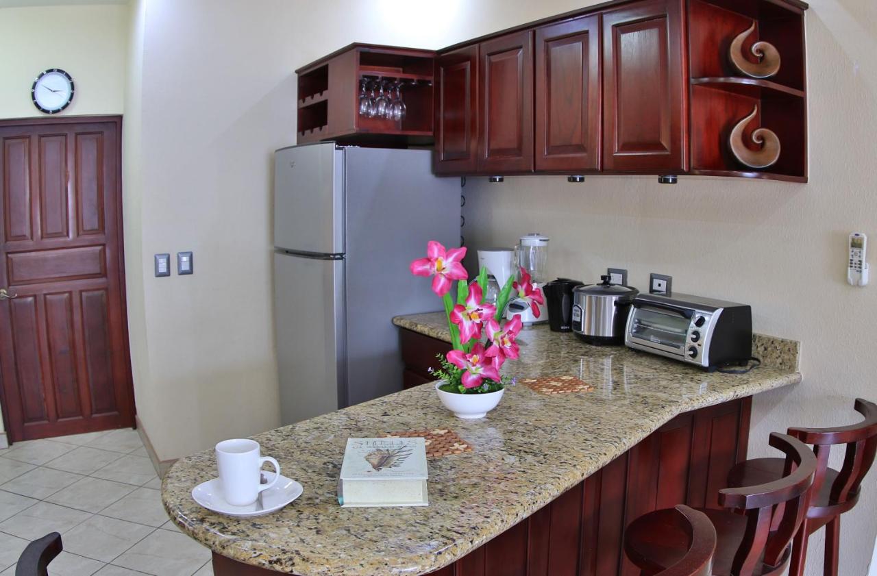 The Oaks Tamarindo Pool Front Condominiums fast wifi photo