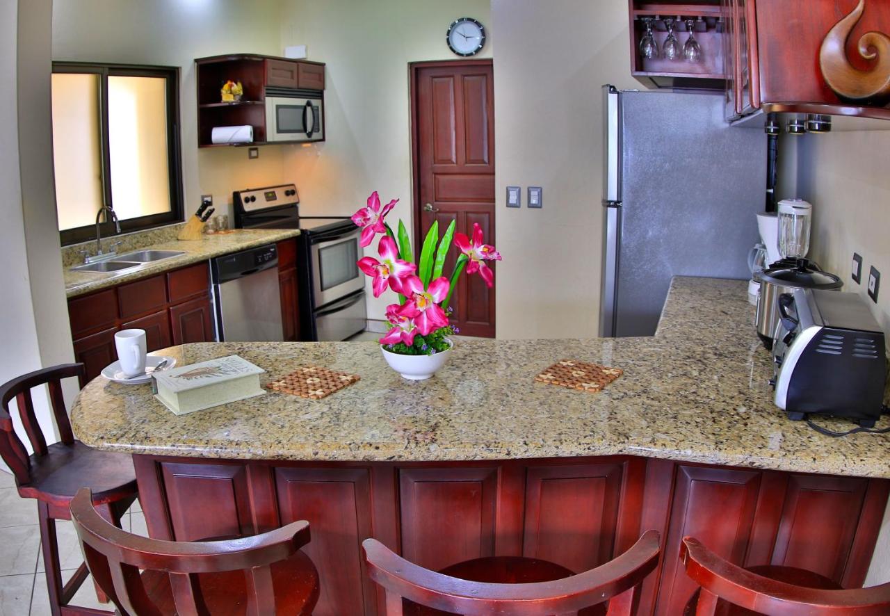 The Oaks Tamarindo Pool Front Condominiums fast wifi photo