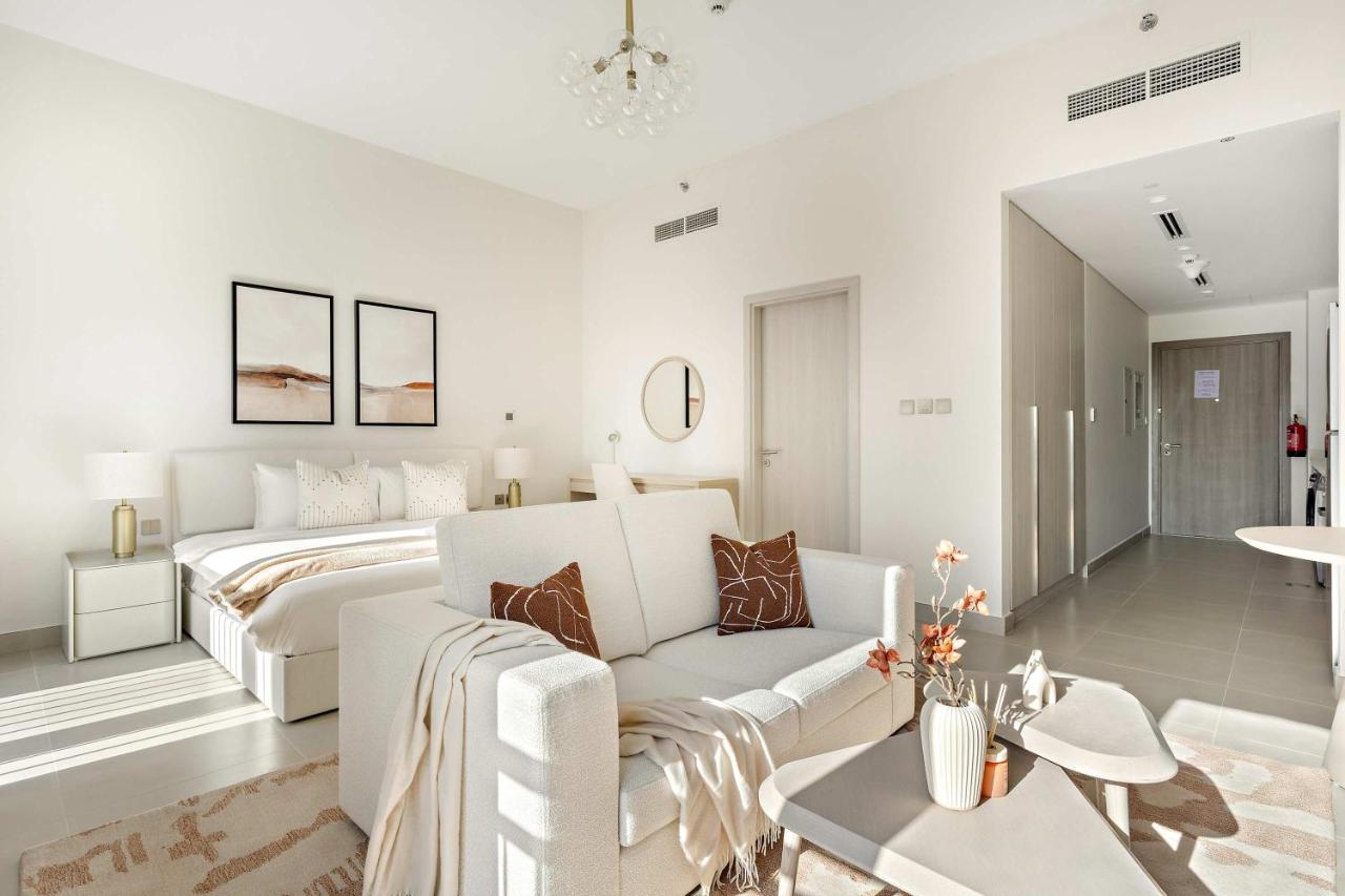 Silkhaus Vacation Homes Studio Getaway in Yas Golf Collection - 4