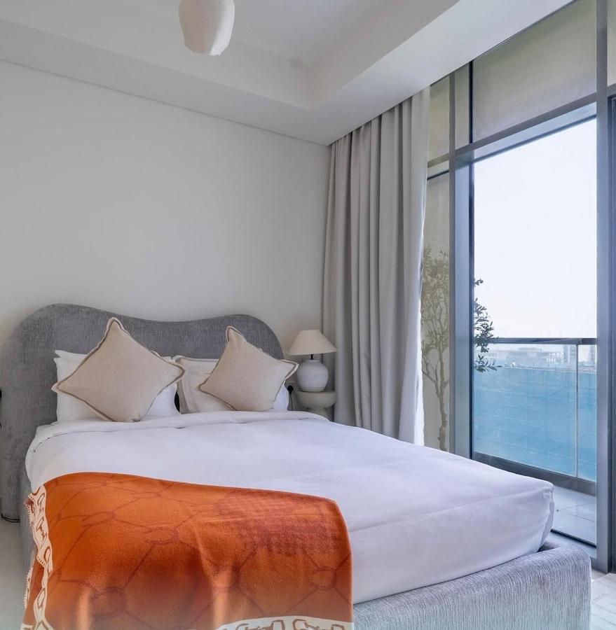 Luxury Studio With Pool View Near Burj Khalifa - 3