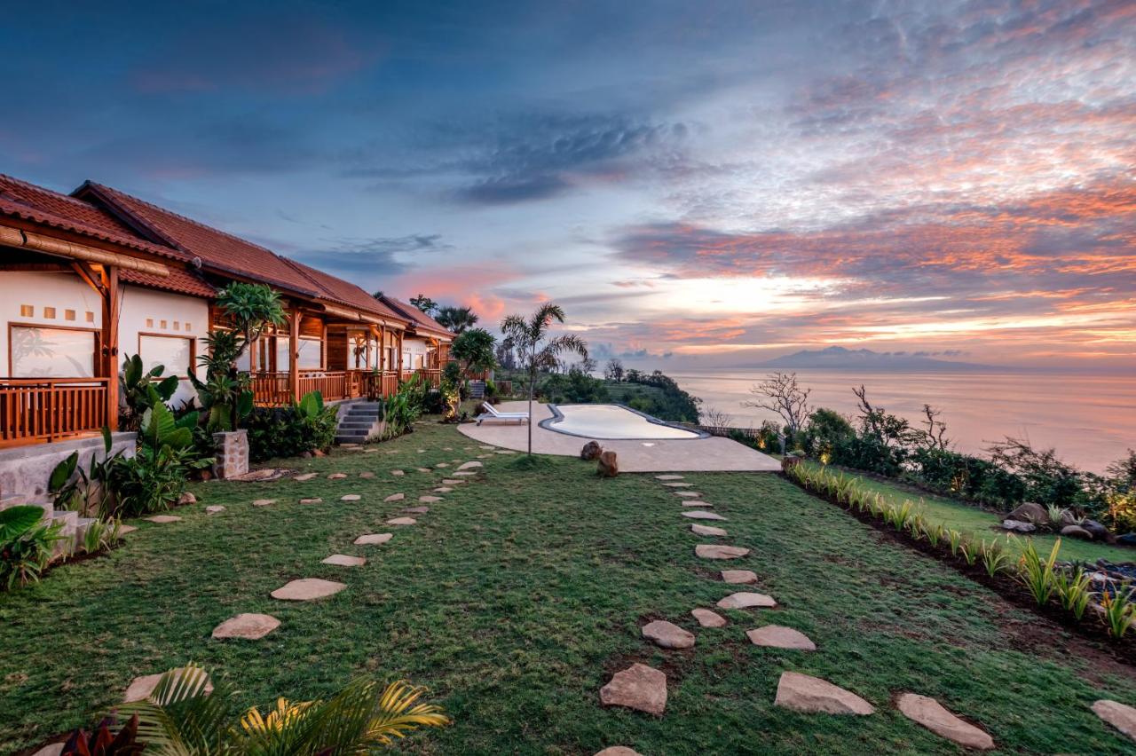 Seraya Cove Estate managed by Manara