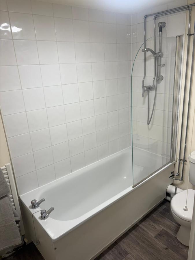 Earls Court Suites by Whelans - 3