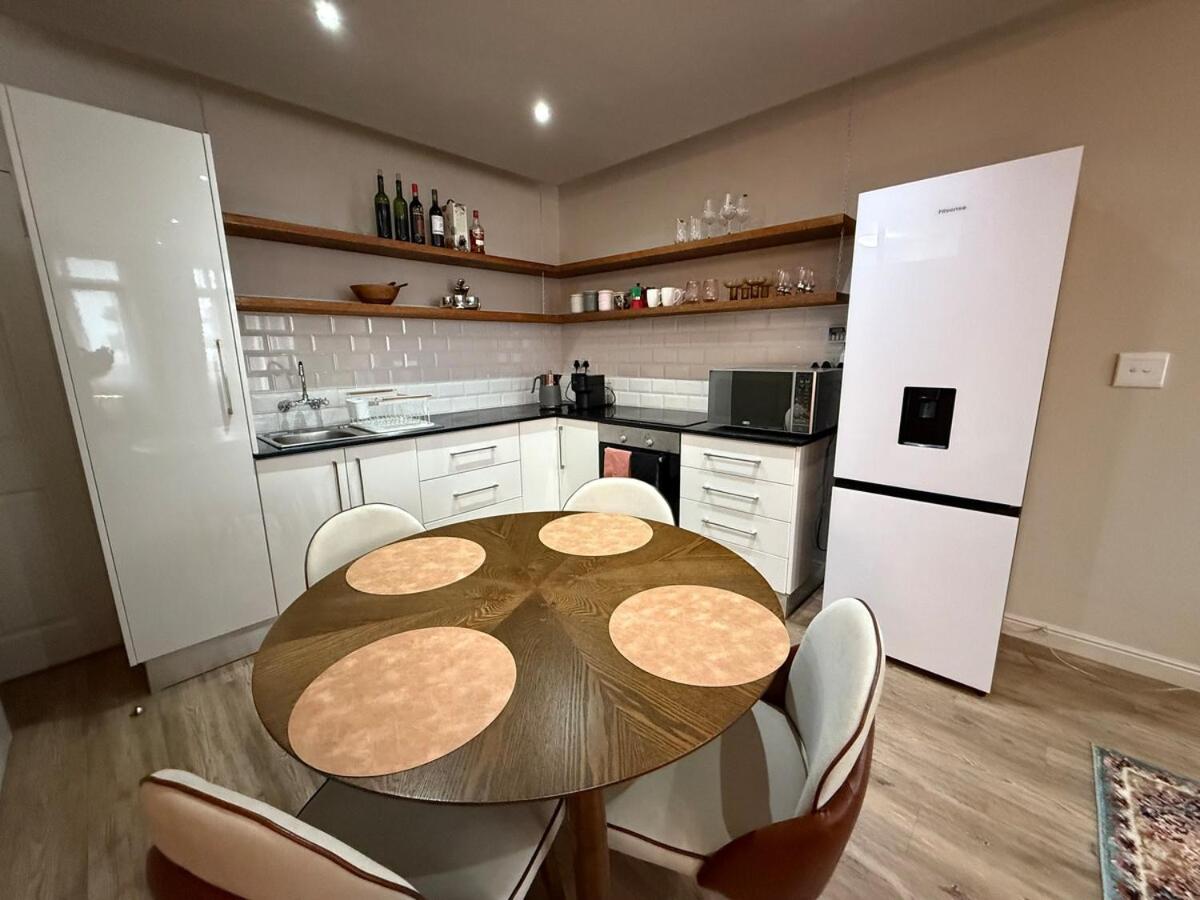 City Chic On Keerom - 2