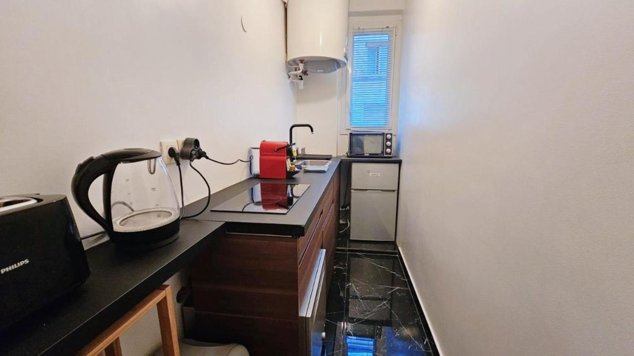 APPARTEMENT TOUT NEUF QUARTIER TOUR EIFFEL, INVALIDES et TROCADERO - 4