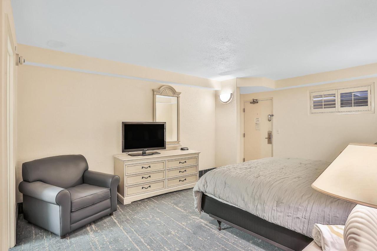 White Hotel Florida Inc — photo 14