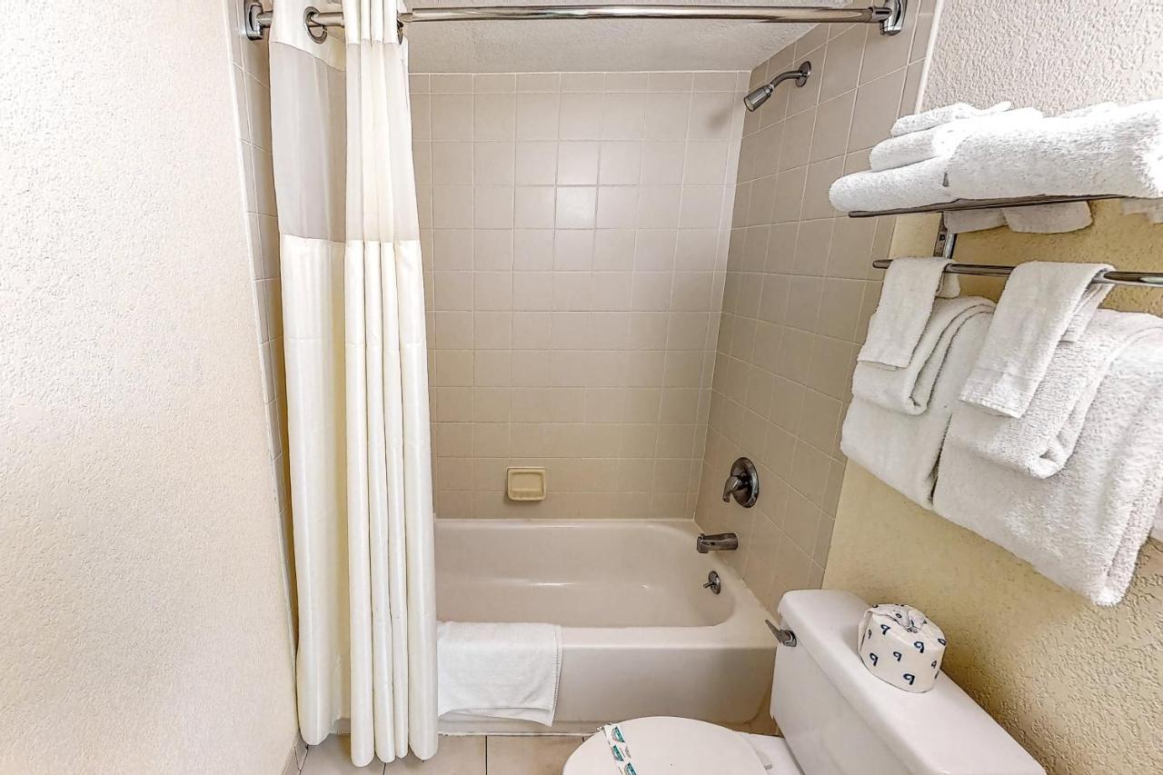 White Hotel Florida Inc — photo 17