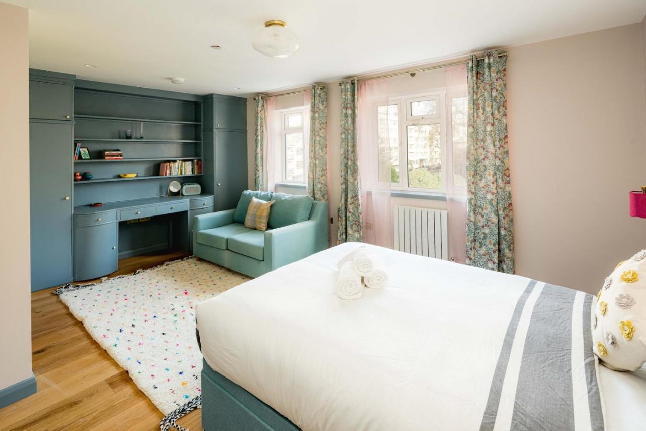 4BD Townhouse w/ Garden for 8 Adults & 4 Children - 3