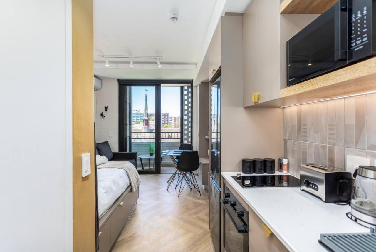 Slick 406 Studio on 146 Main - 5